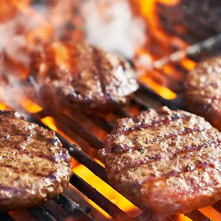 Dom wakacyjny By The - District - Hot Tub *